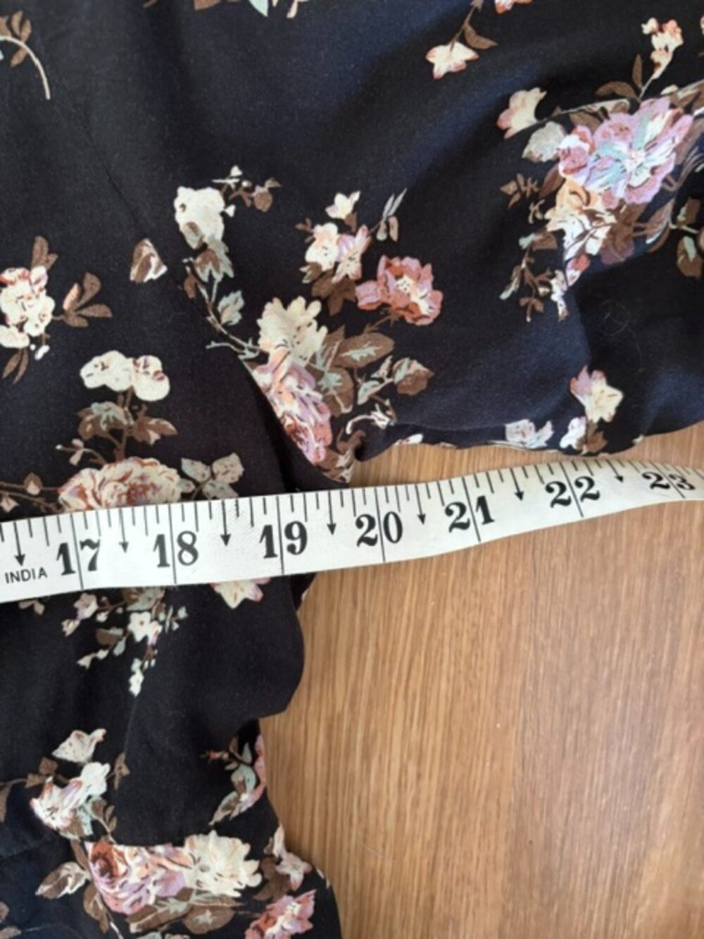 Natural Life Black Floral Wide Leg Cropped Short Sleeve Jumpsuit Large - Picture 5 of 8